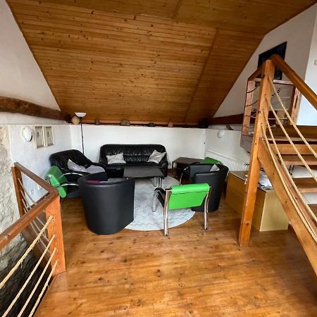 Keramicky A Vytvarny Atelier Konesin Экстерьер фото